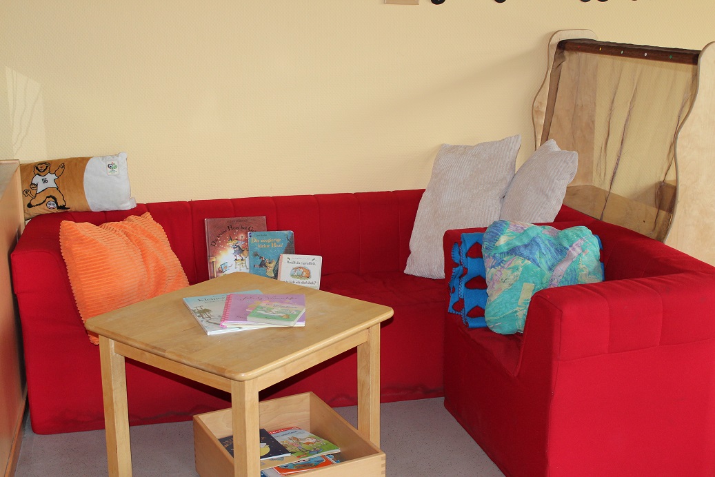 Rote Gruppe - Leseecke